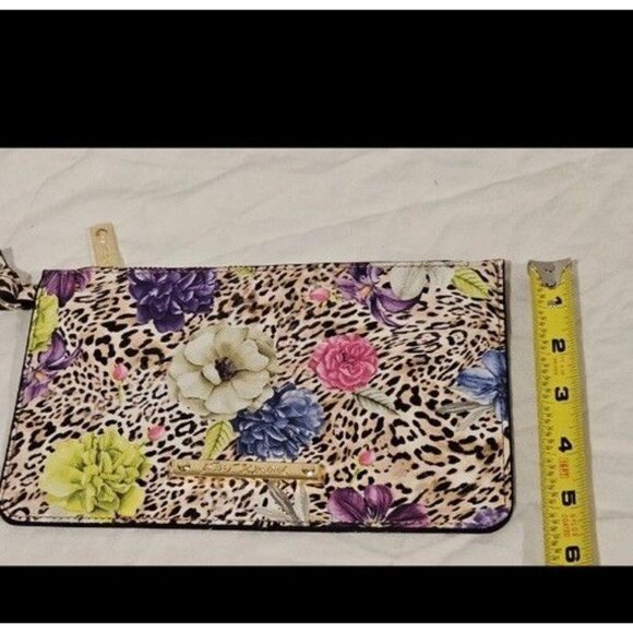 Betseyville Cheetah Flower Print Wristlet Mini Handbag BETSEY JOHNSON *no Strap - Picture 7 of 7